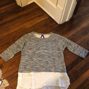 Seraphine maternity/nursing sweater